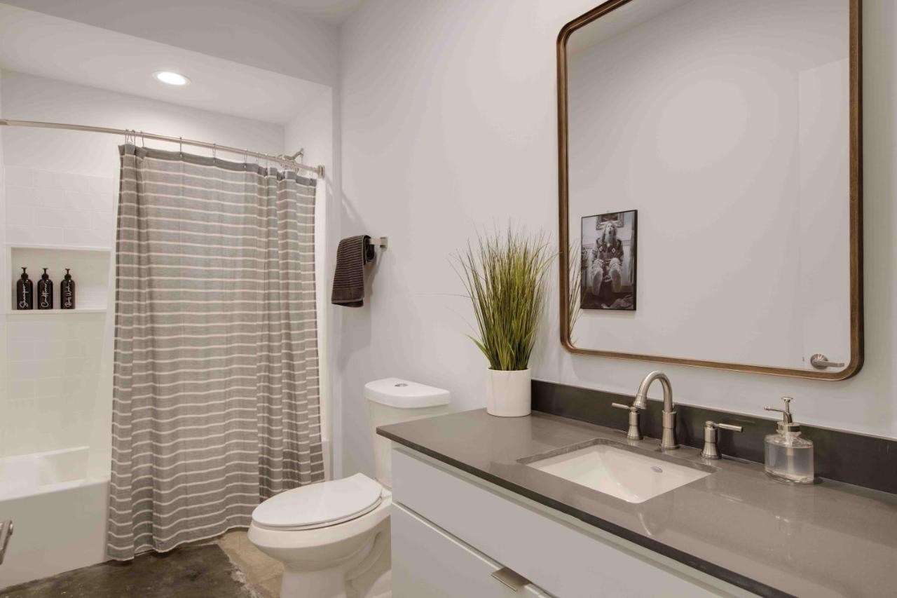 Appartamento The Cypress Flats Lafayette Esterno foto